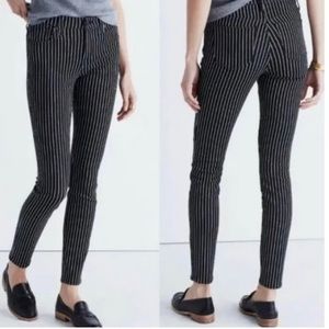 Madewell Women's 26 9" High Riser Skinny Skinny
Black Striped Railroad Wash.